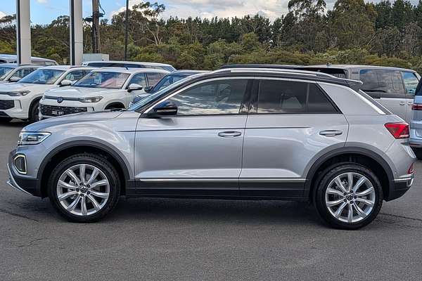 2025 Volkswagen T-Roc 110TSI Style D11