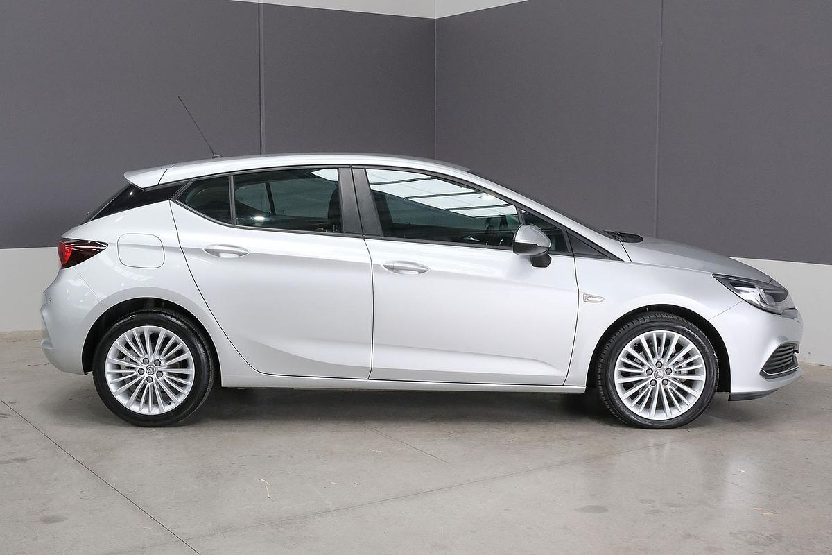 2017 Holden Astra R BK