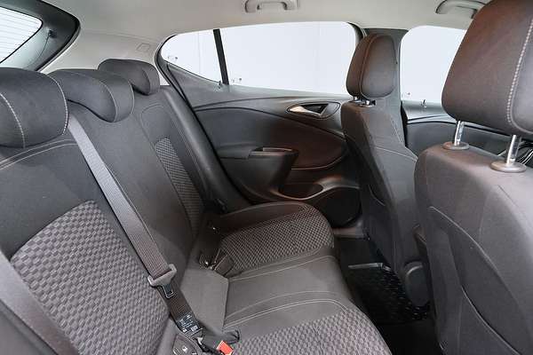 2017 Holden Astra R BK