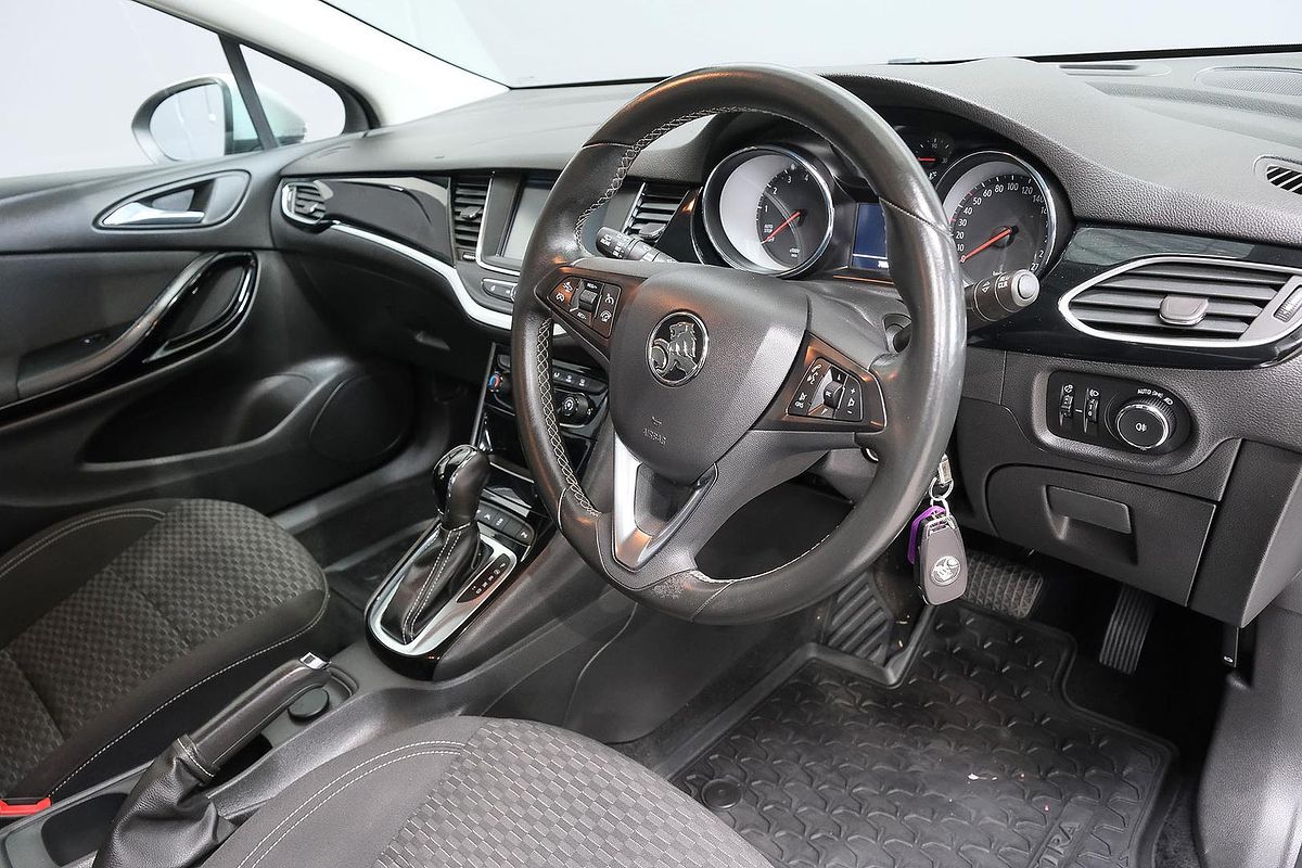 2017 Holden Astra R BK