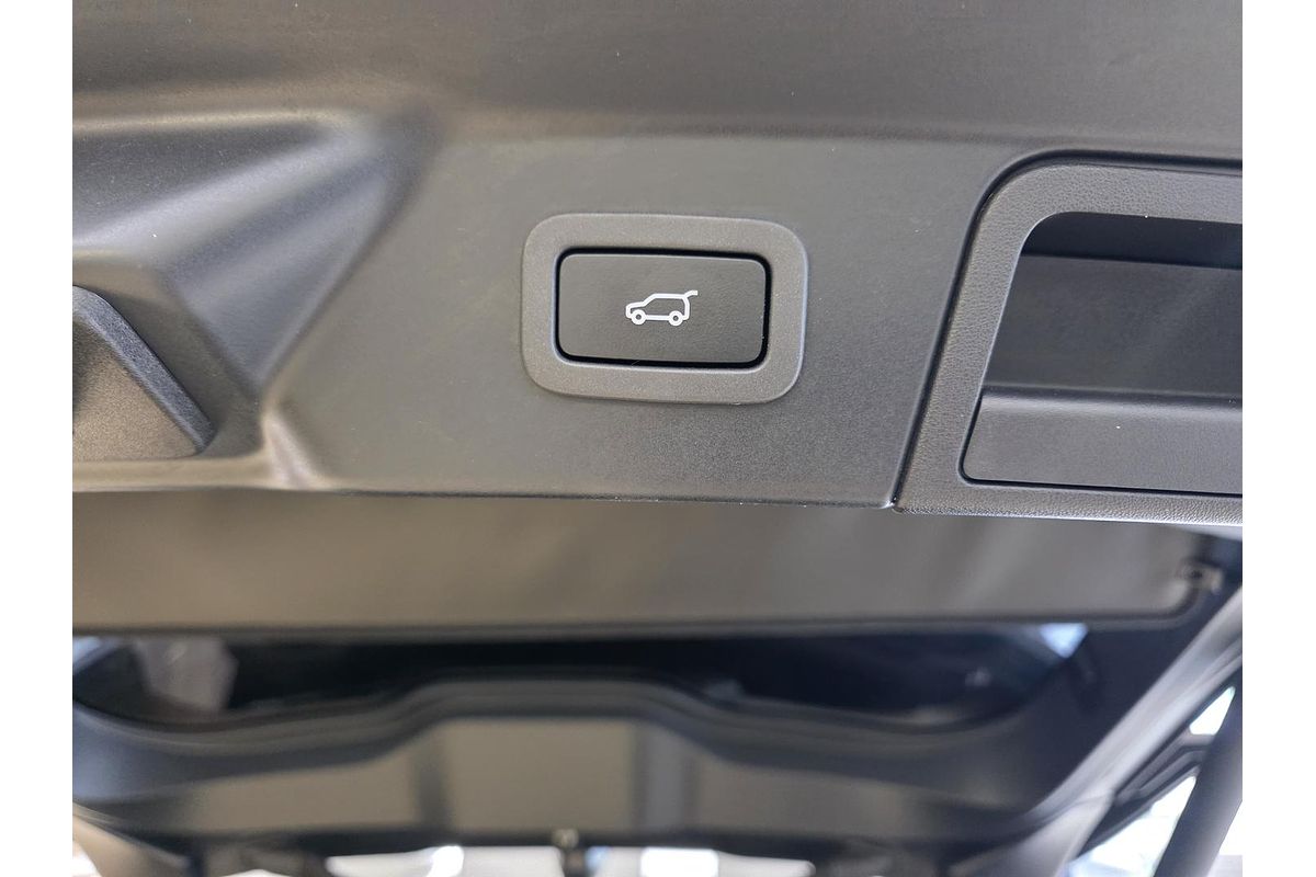 2019 Land Rover Range Rover Velar P250 SE L560
