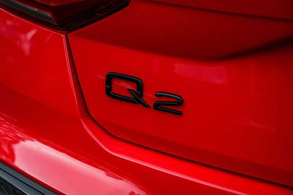2025 Audi Q2 35 TFSI S line edition GA