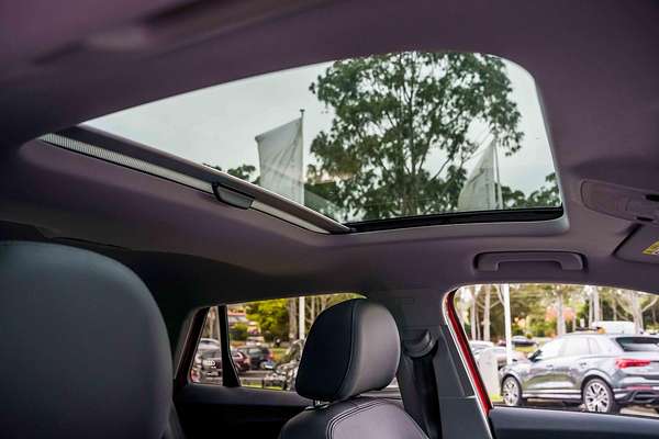 2025 Audi Q2 35 TFSI S line edition GA