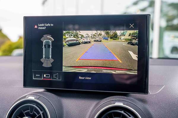 2025 Audi Q2 35 TFSI S line edition GA