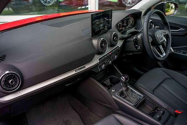 2025 Audi Q2 35 TFSI S line edition GA