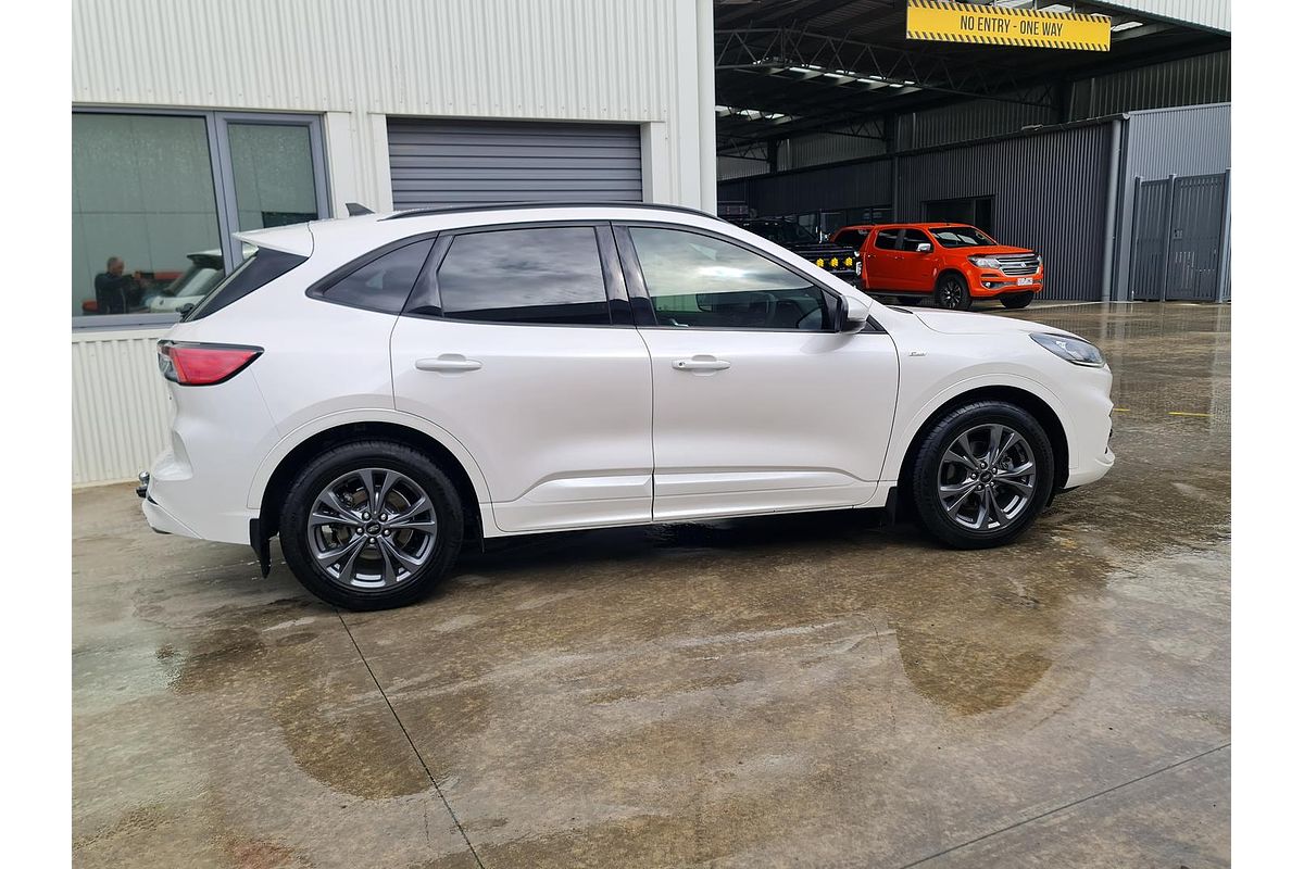 2020 Ford Escape ST-Line ZH