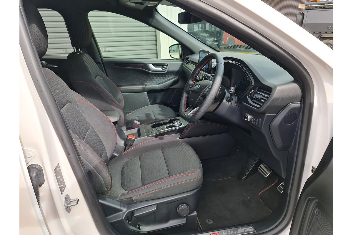 2020 Ford Escape ST-Line ZH