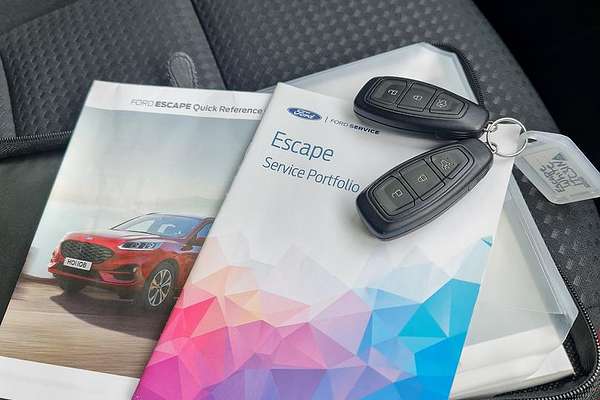 2020 Ford Escape ST-Line ZH