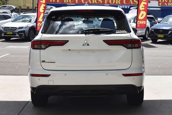 2023 Mitsubishi Outlander ES ZM