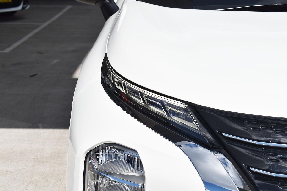 2023 Mitsubishi Outlander ES ZM