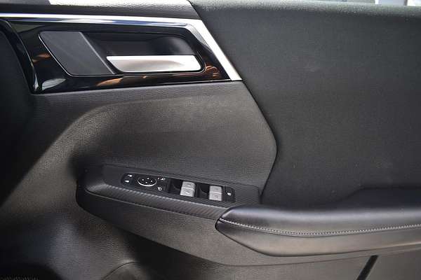 2023 Mitsubishi Outlander ES ZM