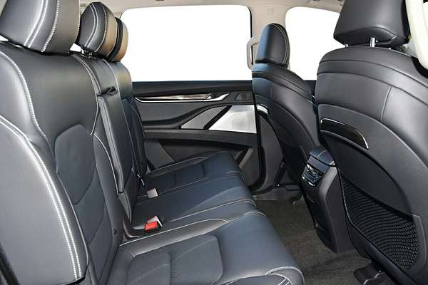 2025 LDV D90 Executive SV9A