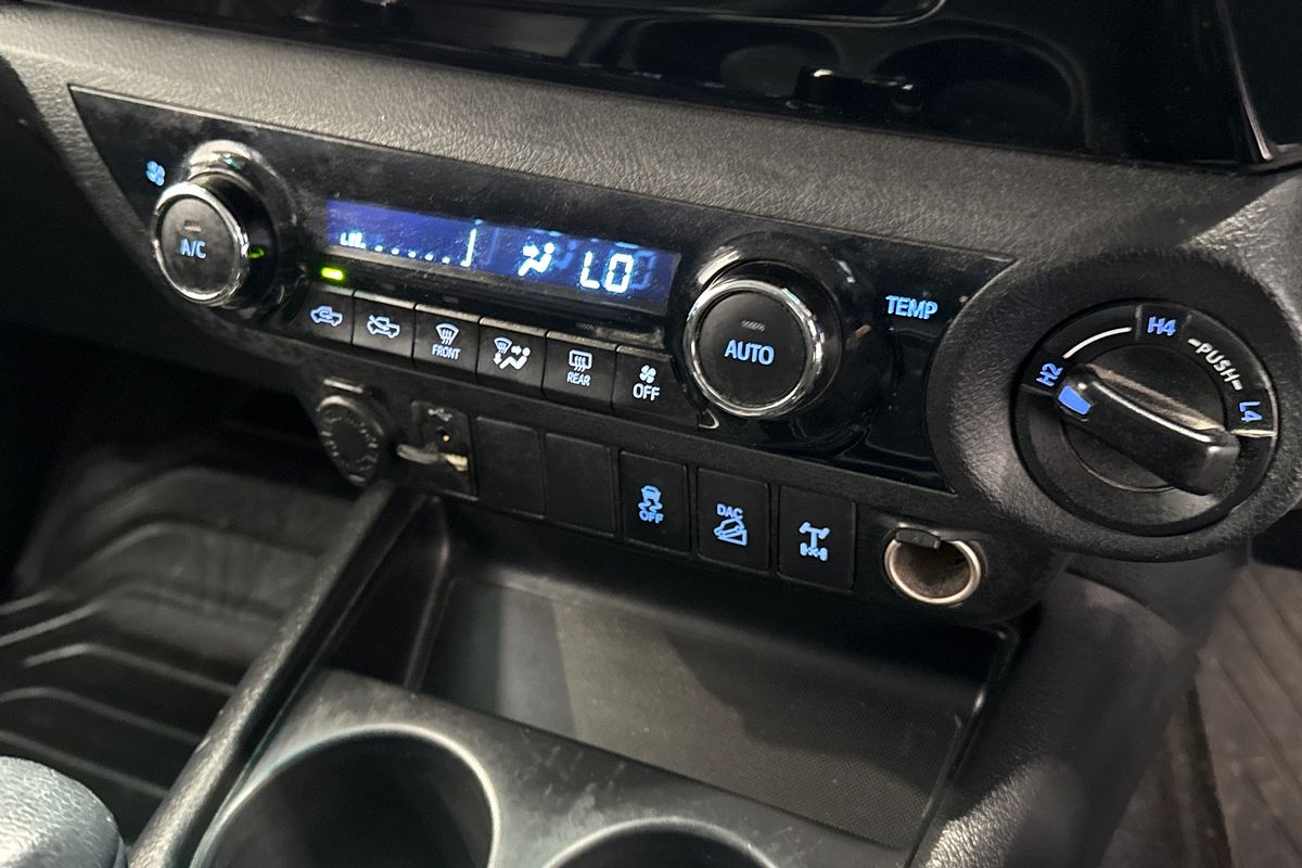 2018 Toyota Hilux SR5 GUN126R 4X4