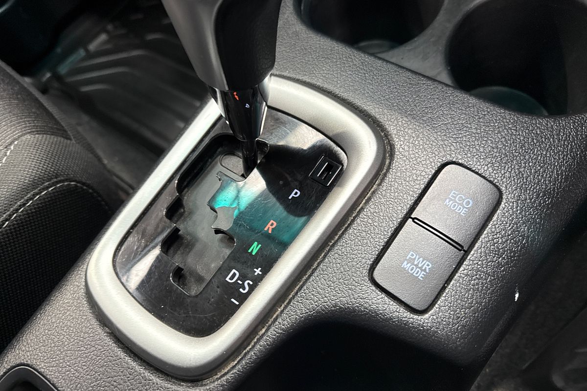 2018 Toyota Hilux SR5 GUN126R 4X4