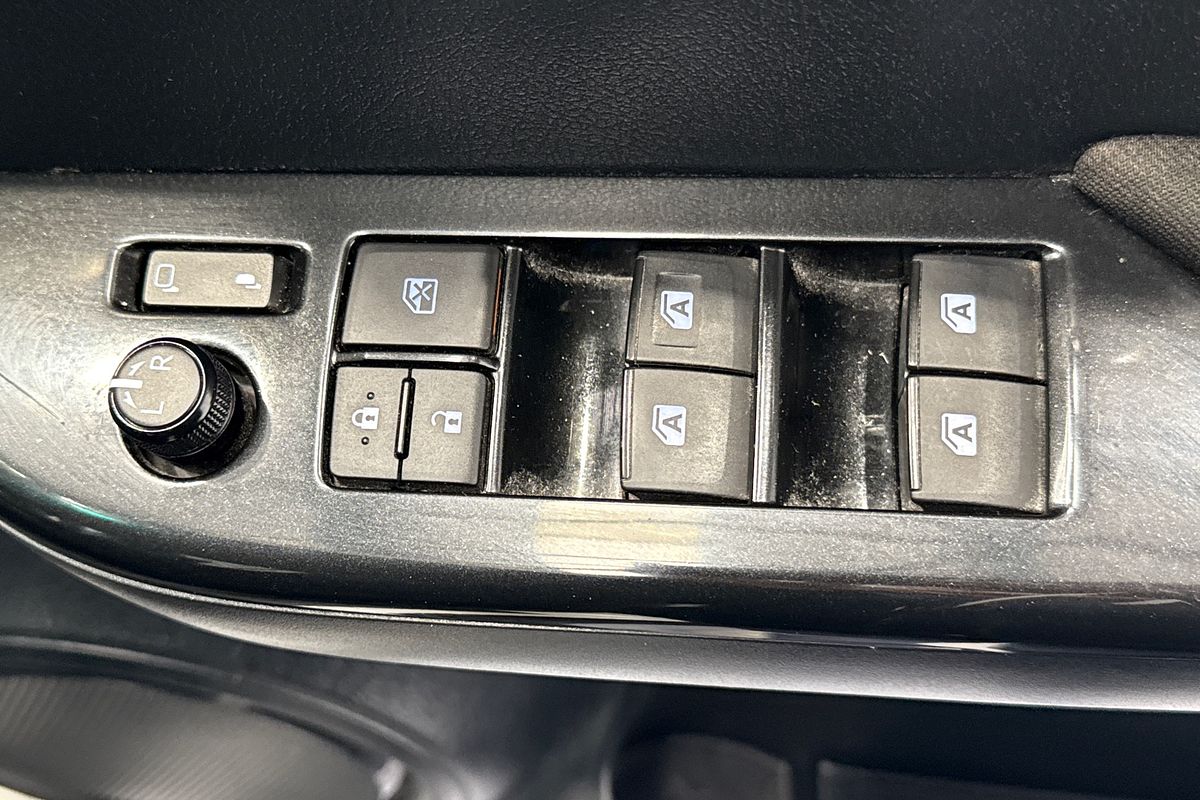 2018 Toyota Hilux SR5 GUN126R 4X4