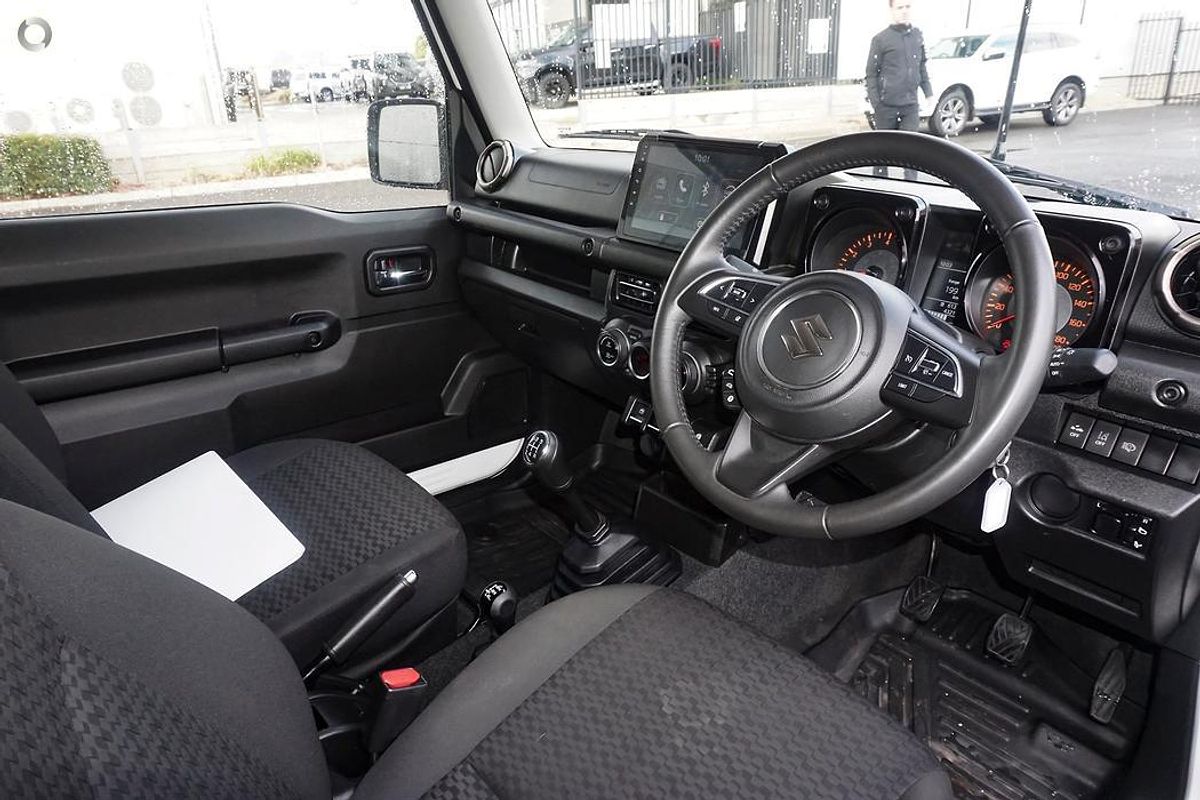 2022 Suzuki Jimny GLX GJ