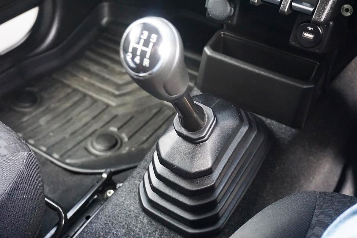 2022 Suzuki Jimny GLX GJ