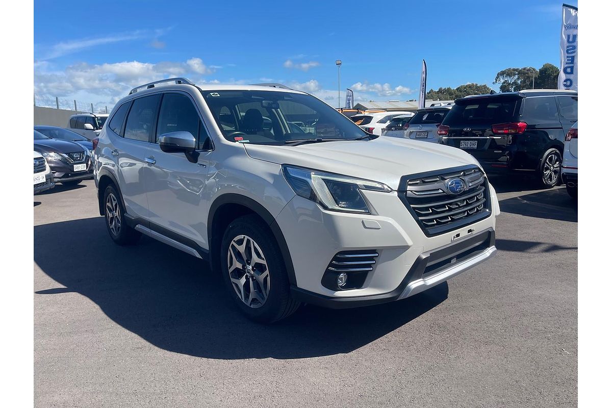 2022 Subaru Forester Hybrid L S5