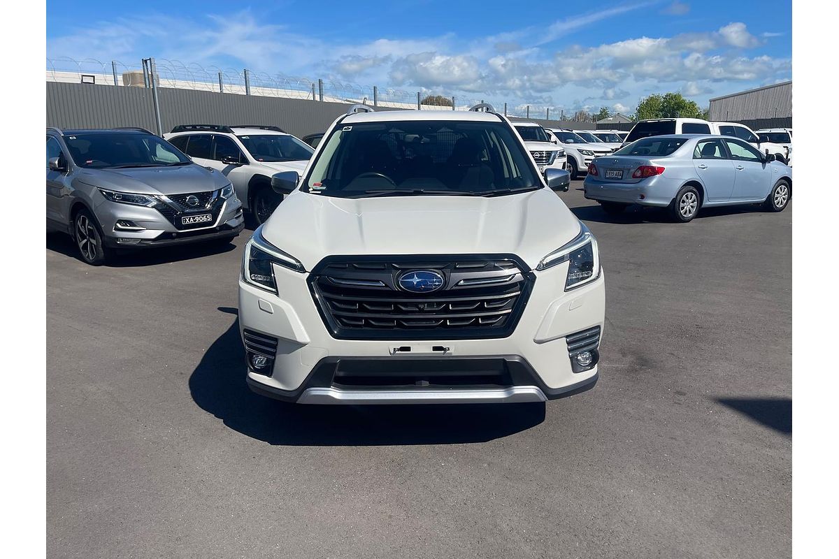 2022 Subaru Forester Hybrid L S5