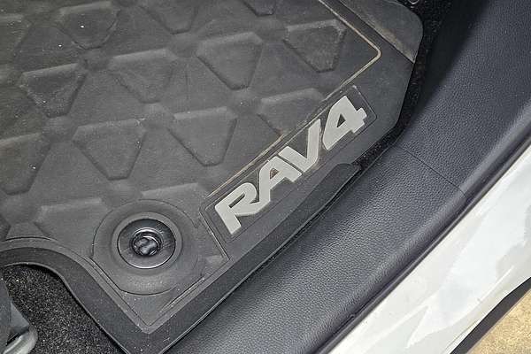 2019 Toyota RAV4 GXL MXAA52R