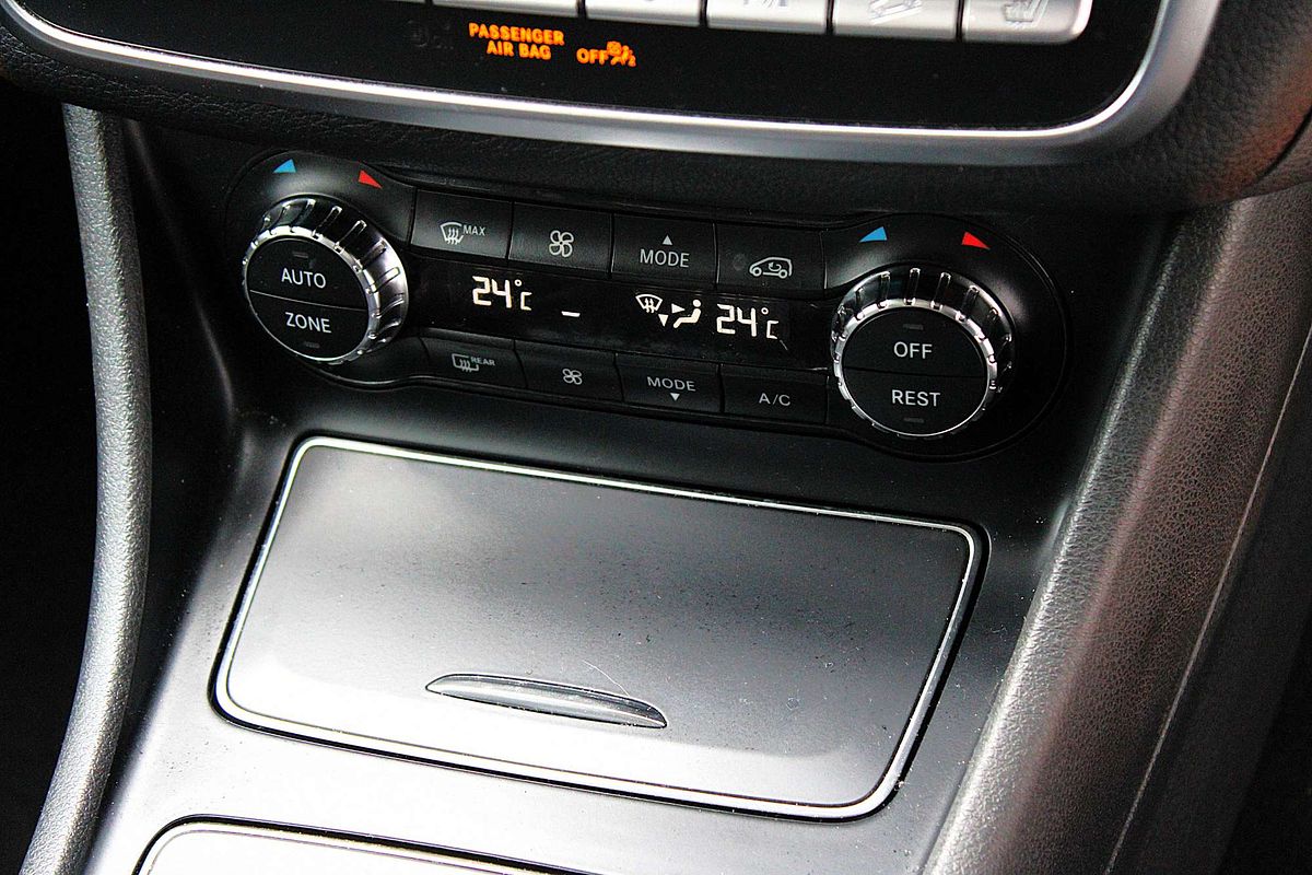 2018 Mercedes-Benz GLA-Class GLA250 X156