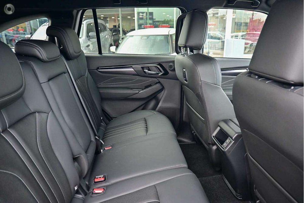 2025 Isuzu MU-X LS-T