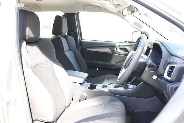 2025 Isuzu MU-X LS-M