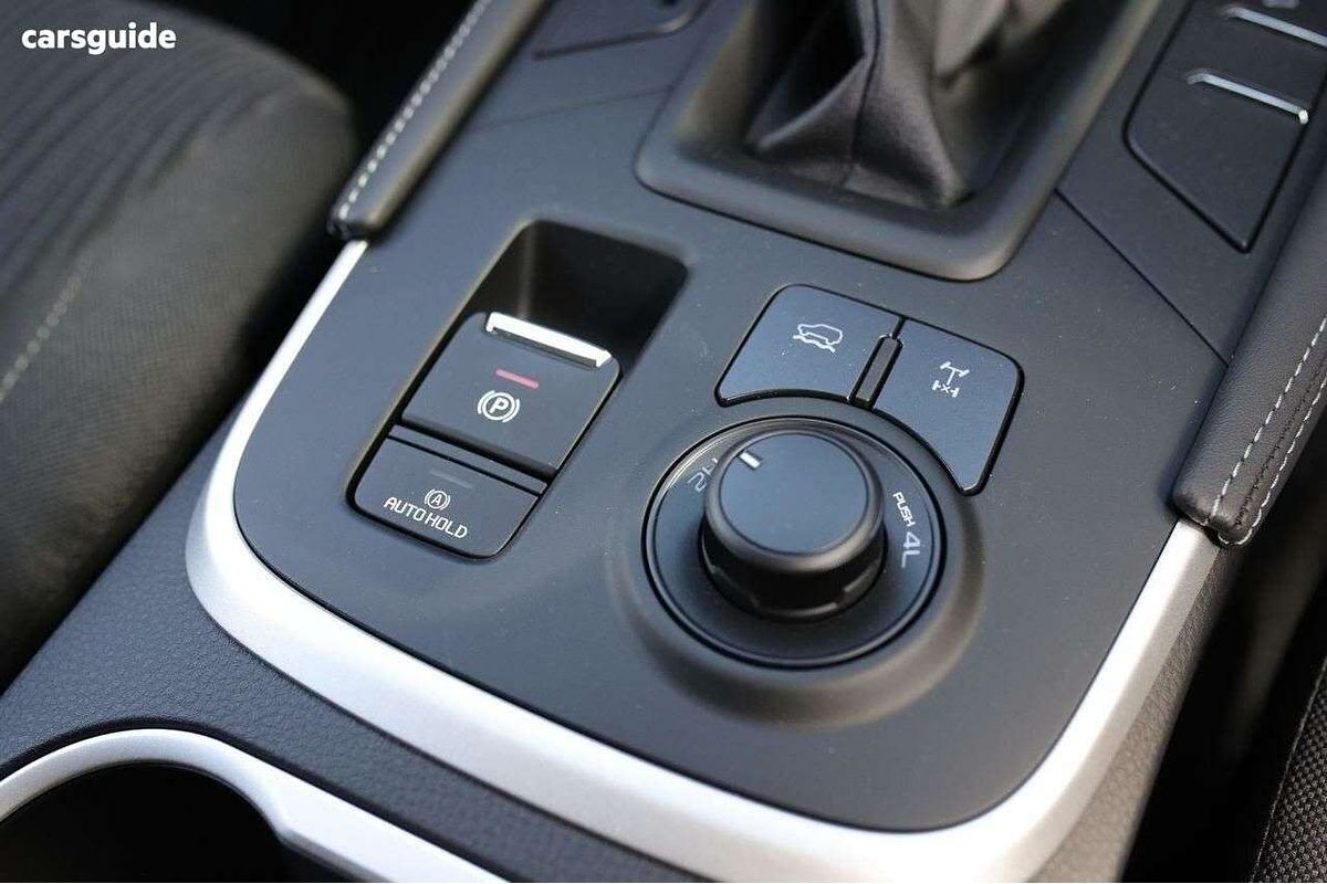 2025 Isuzu MU-X LS-M