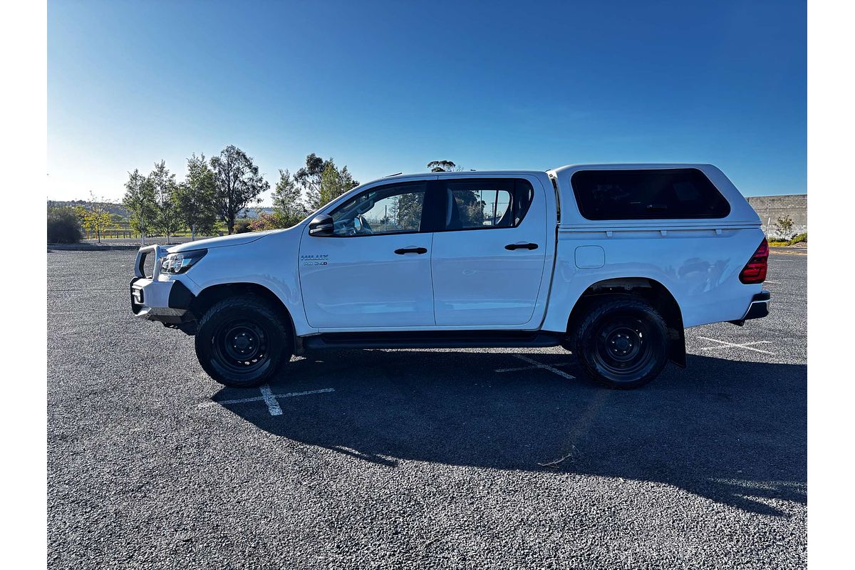 2020 Toyota Hilux SR GUN126R 4X4