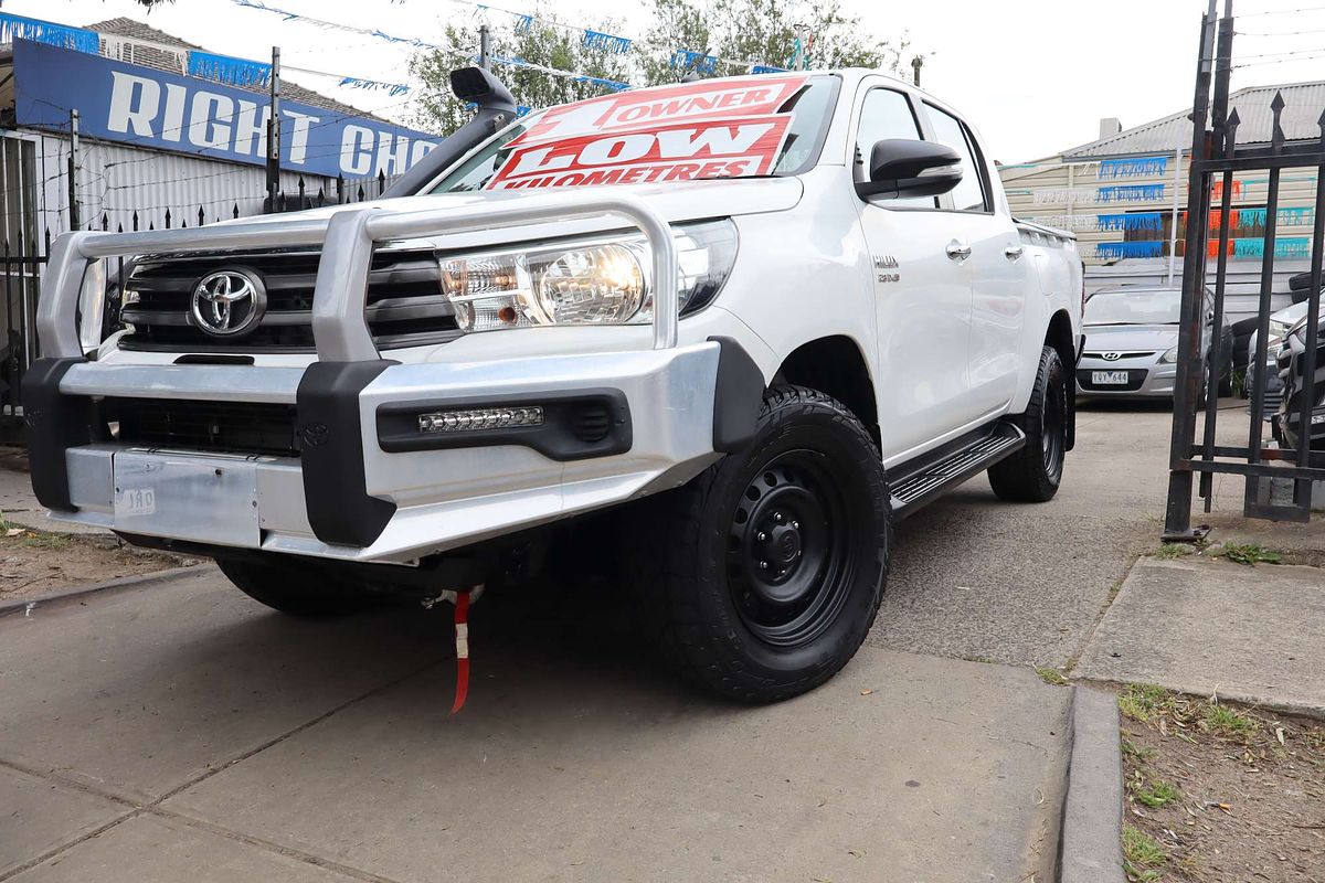 2017 Toyota Hilux SR GUN126R 4X4