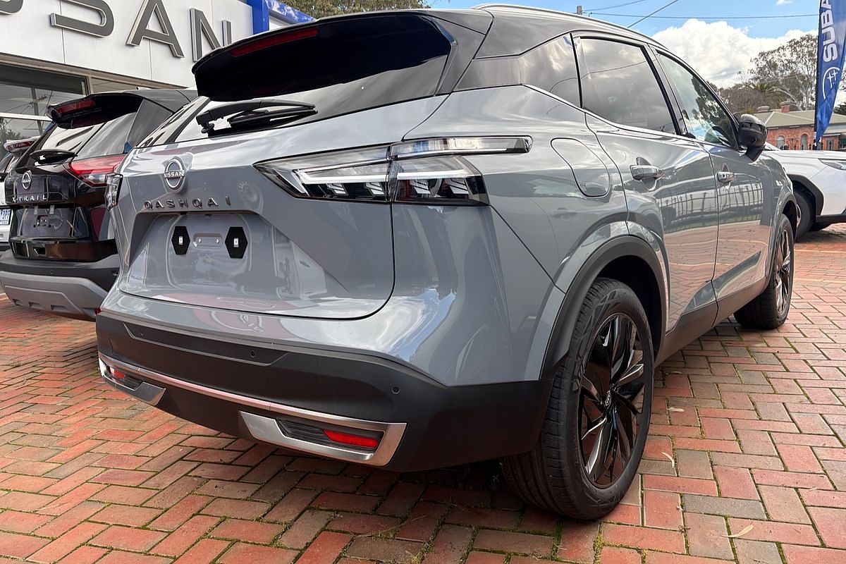 2025 Nissan QASHQAI Ti J12