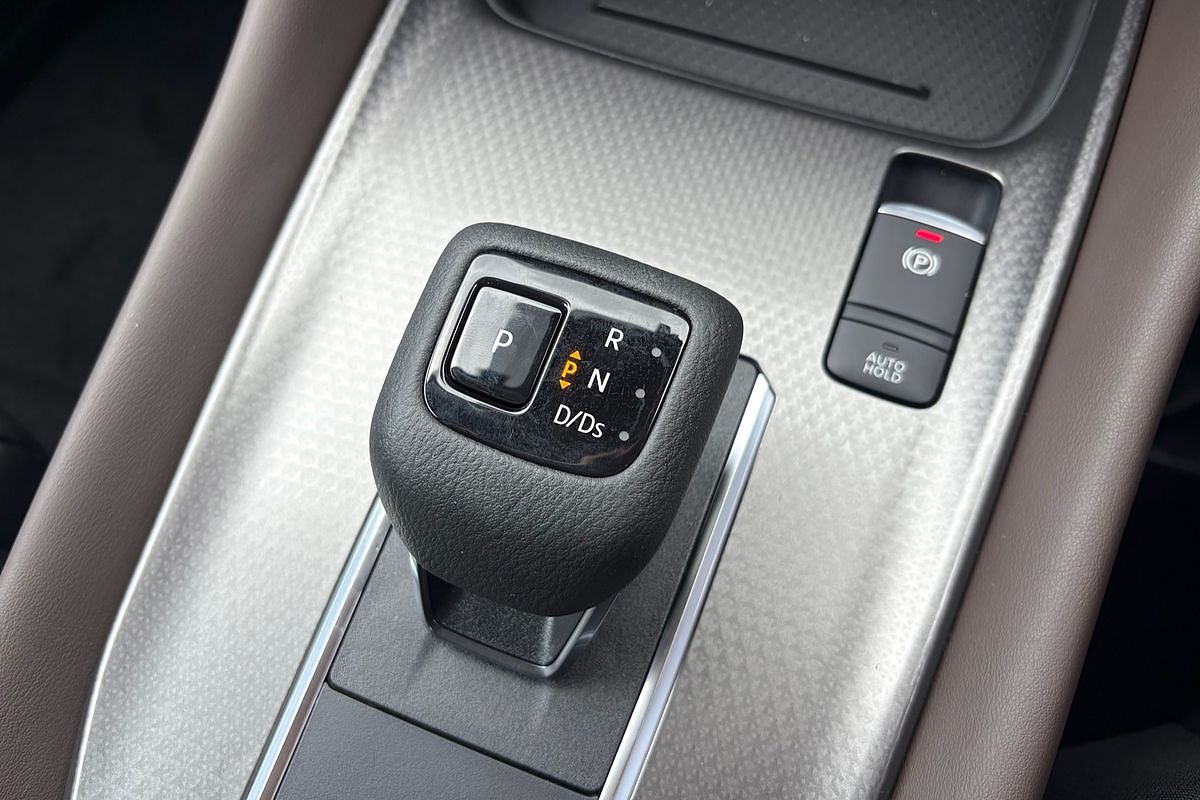 2025 Nissan QASHQAI Ti J12