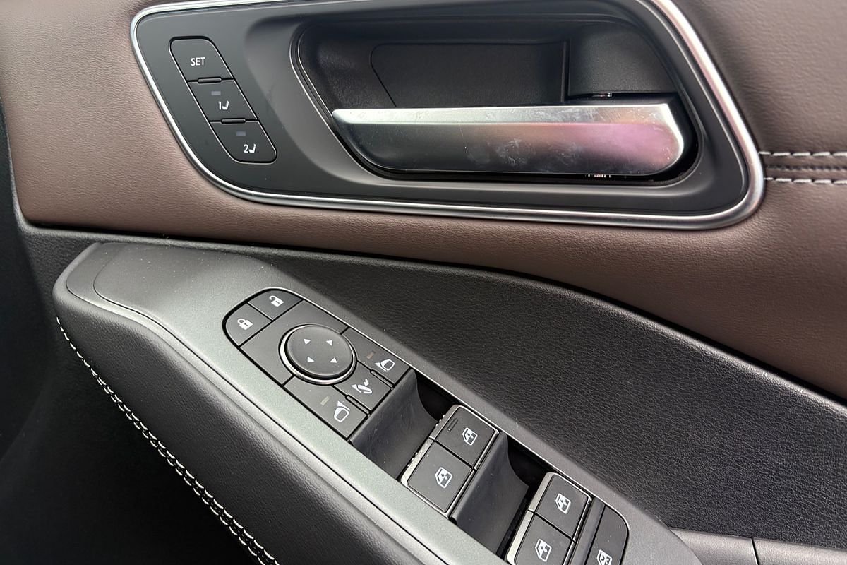 2025 Nissan QASHQAI Ti J12