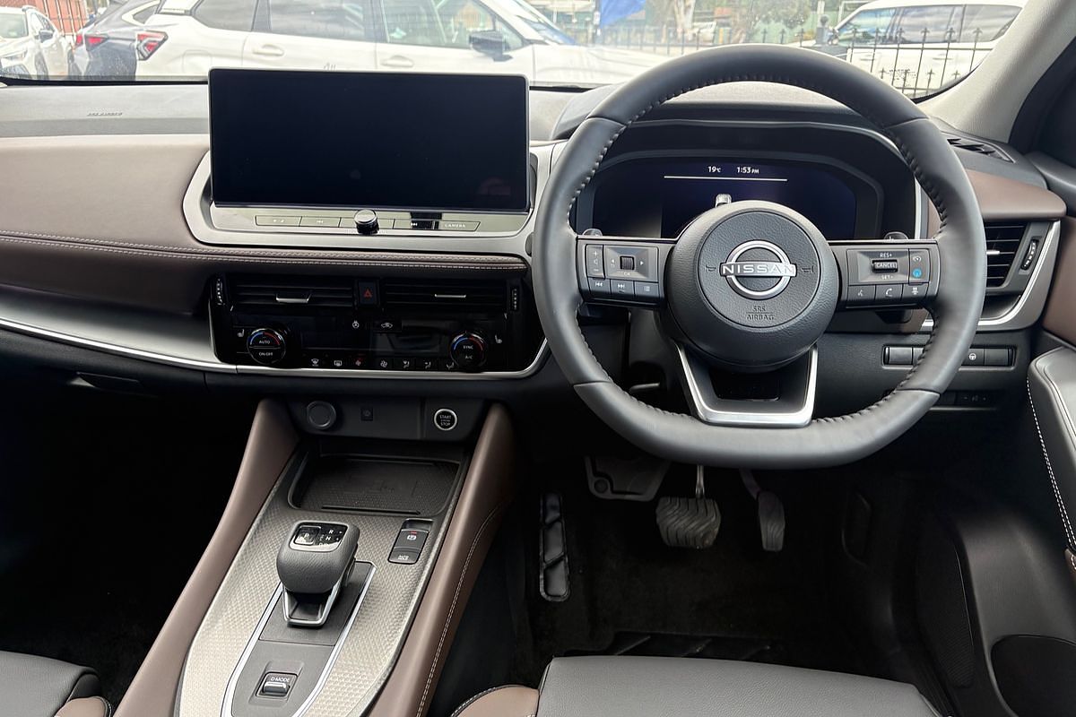 2025 Nissan QASHQAI Ti J12