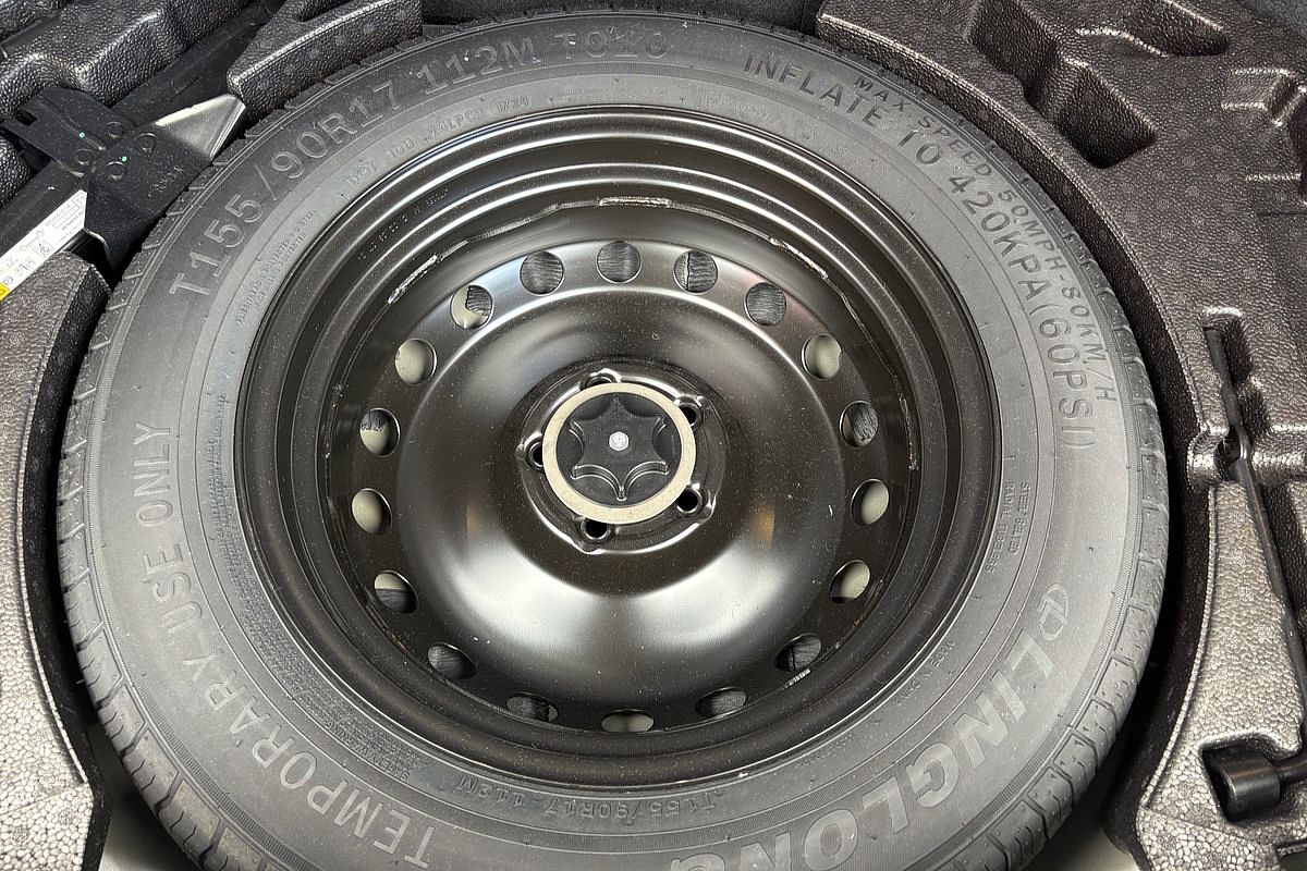 2025 Nissan QASHQAI Ti J12