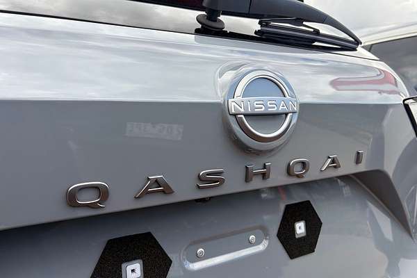 2025 Nissan QASHQAI Ti J12