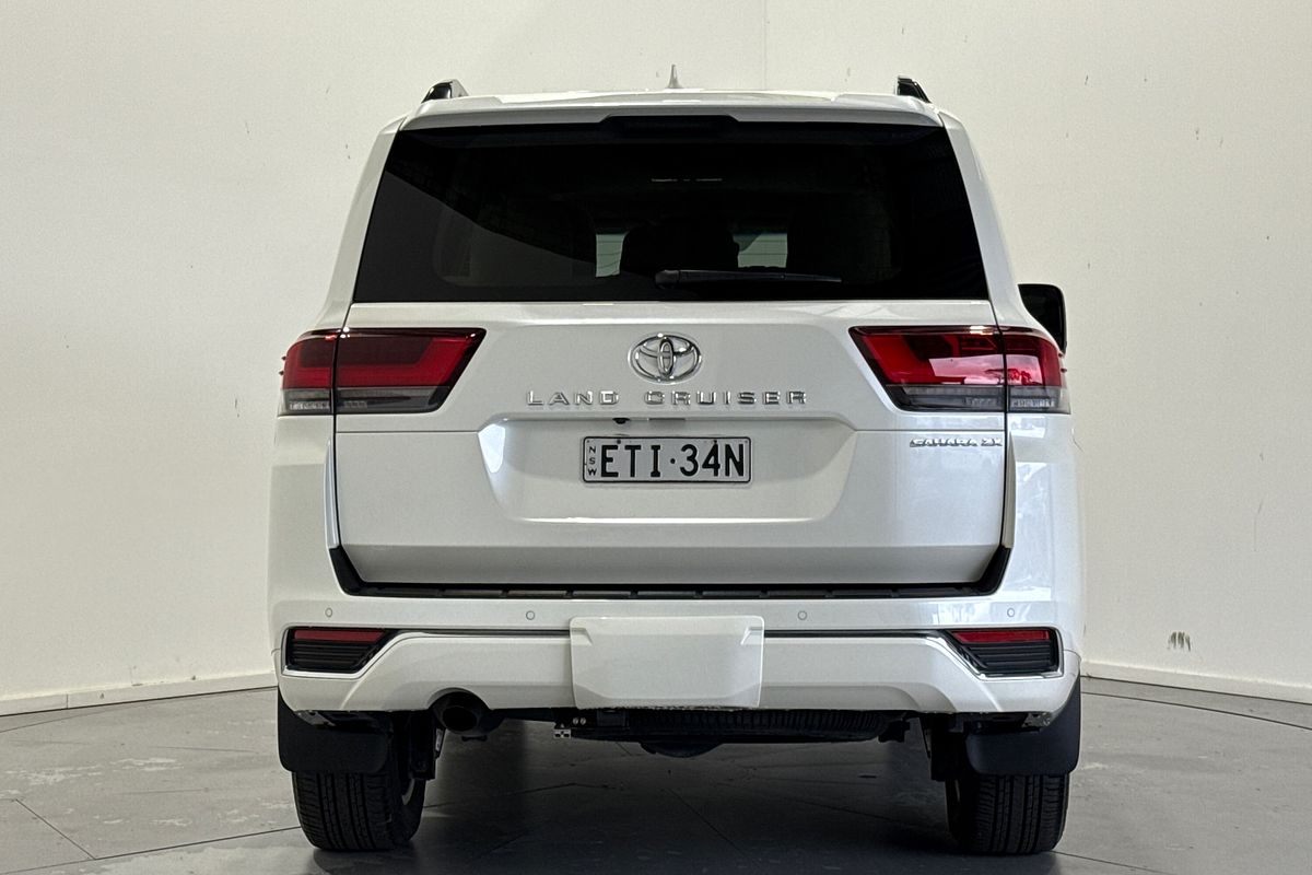 2022 Toyota Landcruiser Sahara ZX FJA300R