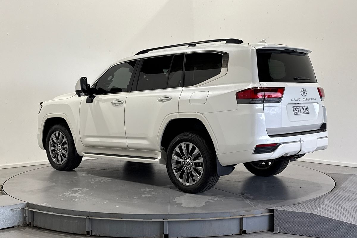 2022 Toyota Landcruiser Sahara ZX FJA300R