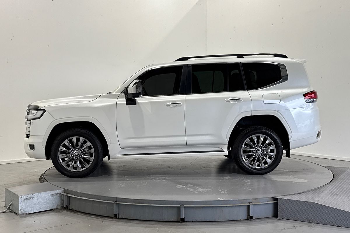 2022 Toyota Landcruiser Sahara ZX FJA300R