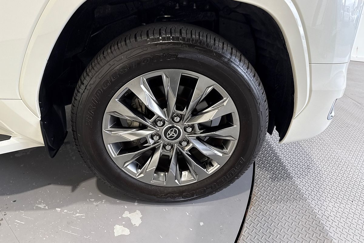 2022 Toyota Landcruiser Sahara ZX FJA300R