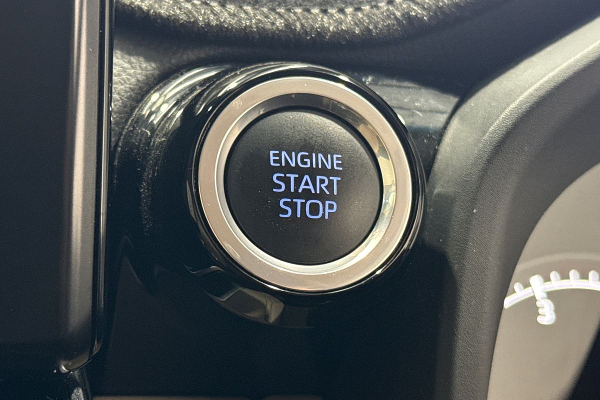 2022 Toyota Landcruiser Sahara ZX FJA300R