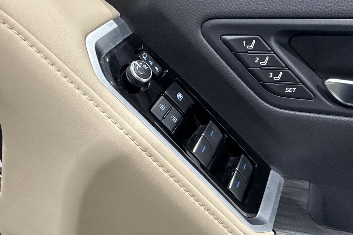 2022 Toyota Landcruiser Sahara ZX FJA300R