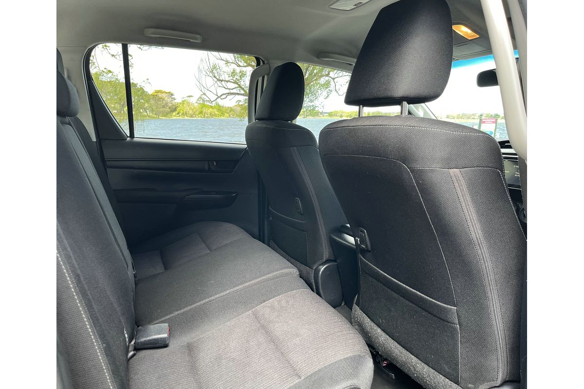 2019 Toyota Hilux SR GUN126R 4X4