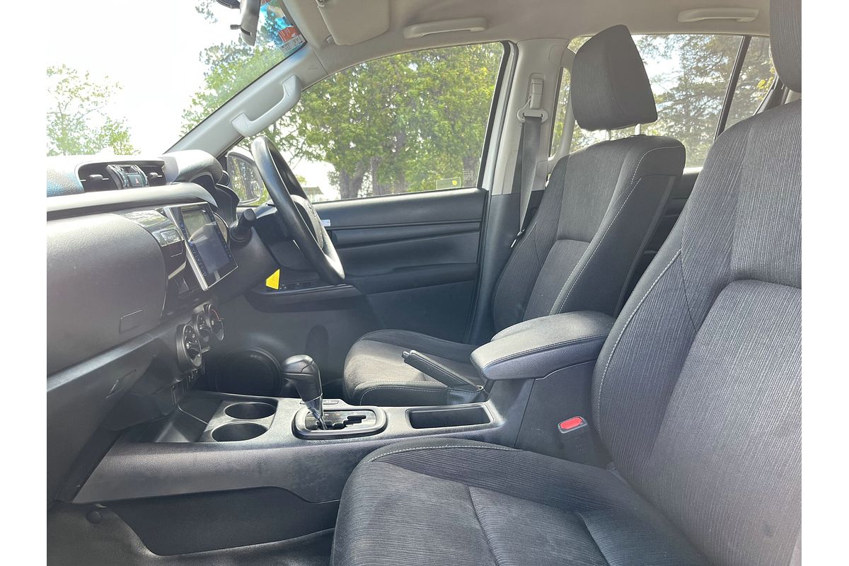 2019 Toyota Hilux SR GUN126R 4X4