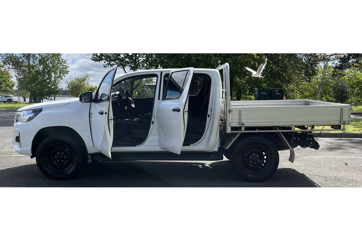 2019 Toyota Hilux SR GUN126R 4X4
