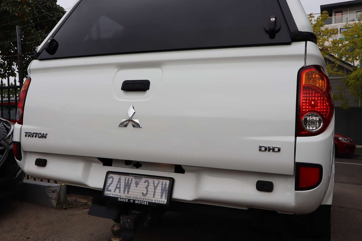 2015 Mitsubishi Triton GLX MN 4X4