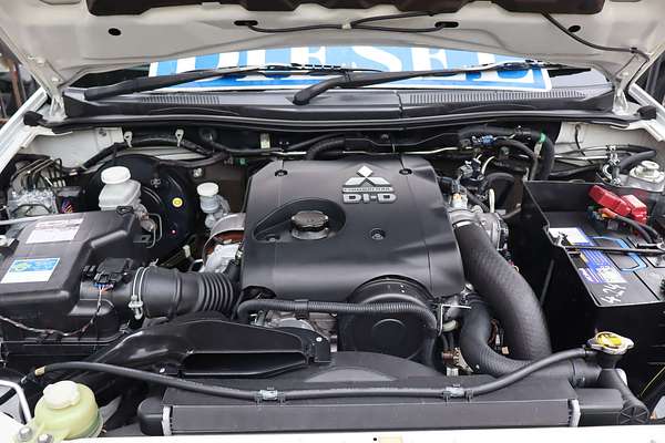 2015 Mitsubishi Triton GLX MN 4X4