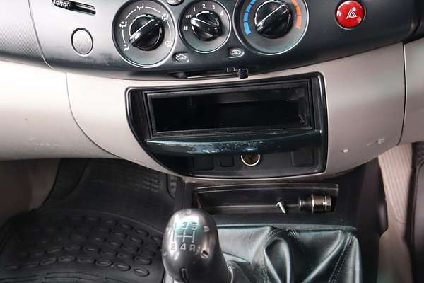 2015 Mitsubishi Triton GLX MN 4X4