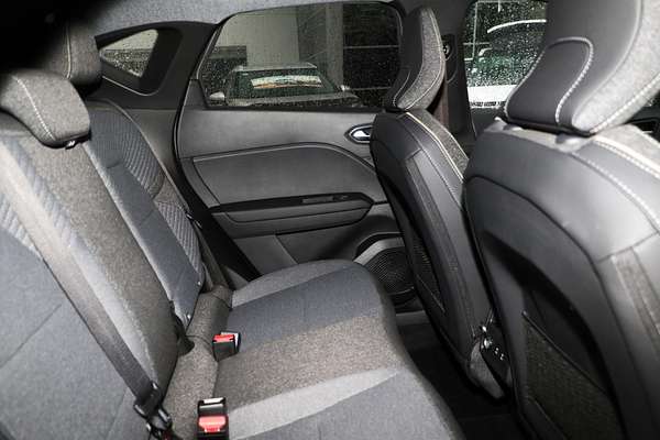 2025 Mitsubishi ASX Aspire XE