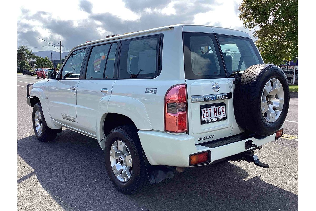 2011 Nissan Patrol ST GU 7